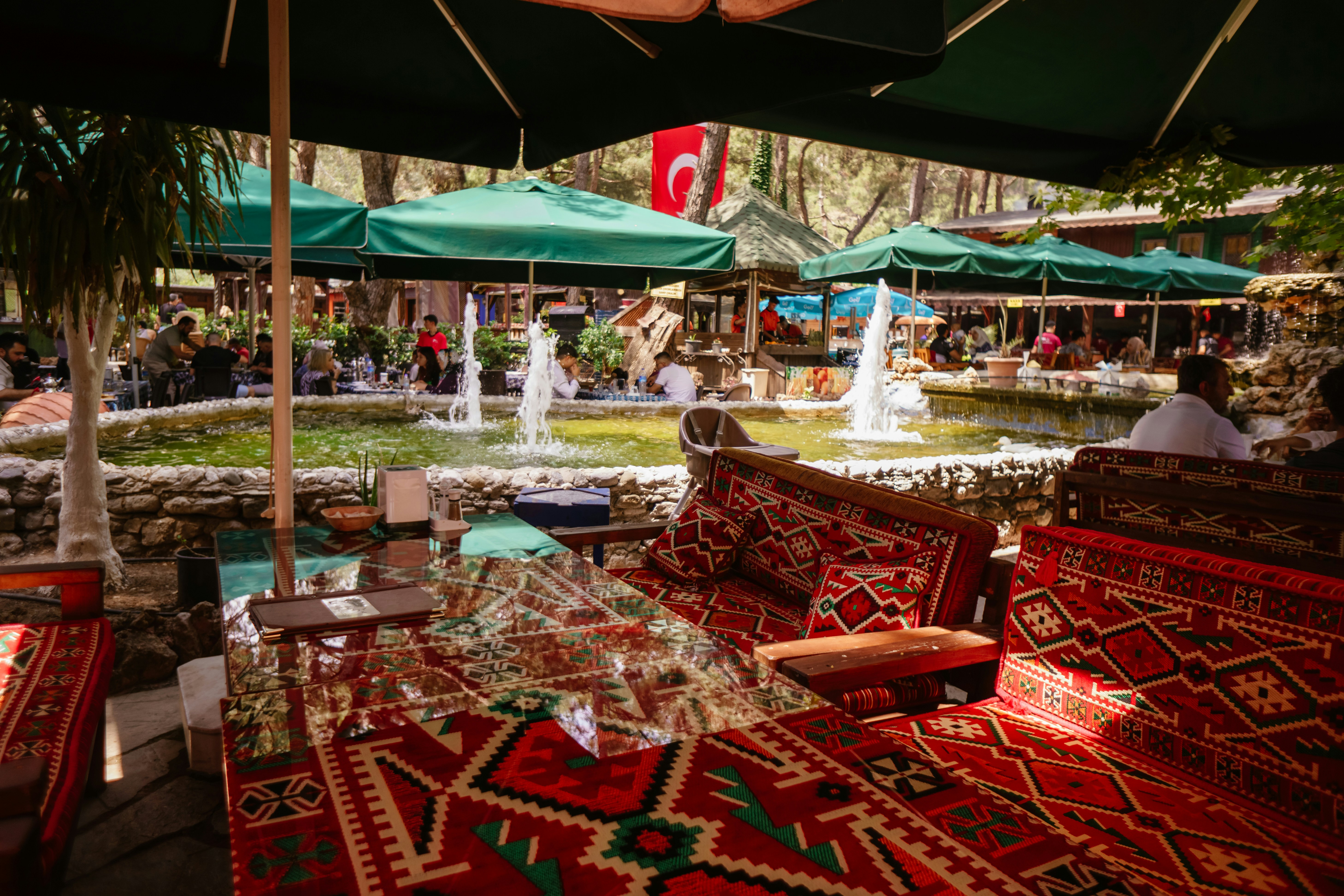 Antalya Restoranlarında Dijital Dönüşüm: QR Menü Seçerken Nelere Dikkat Edilmeli?